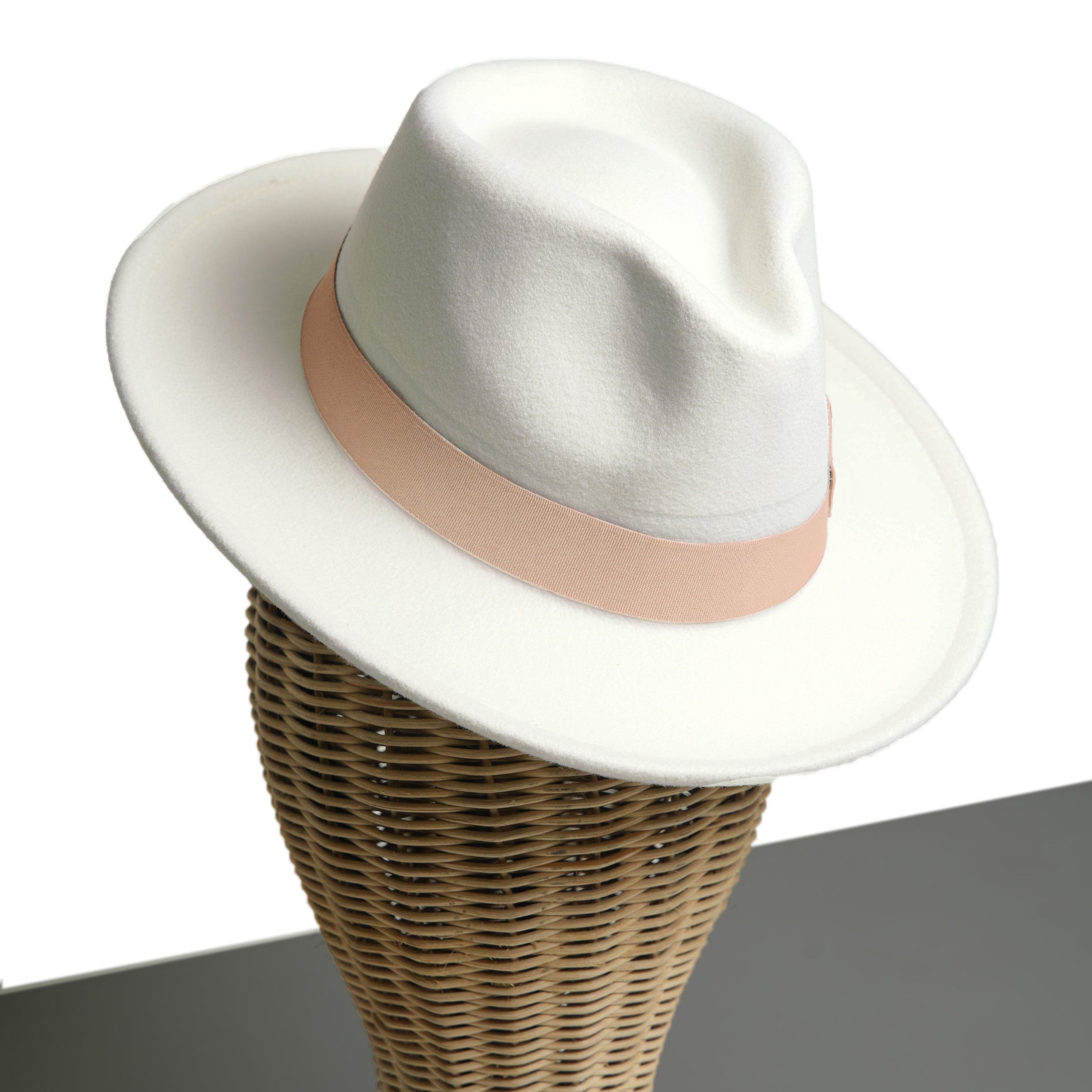 Chokore Chokore Fedora Hat with Bow Ribbon (White) Chokore Fedora Hat with Bow Ribbon (White) 