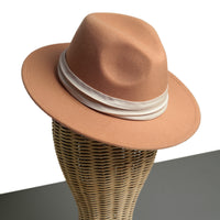 Chokore Chokore Fedora Hat with Ribbon (Camel)