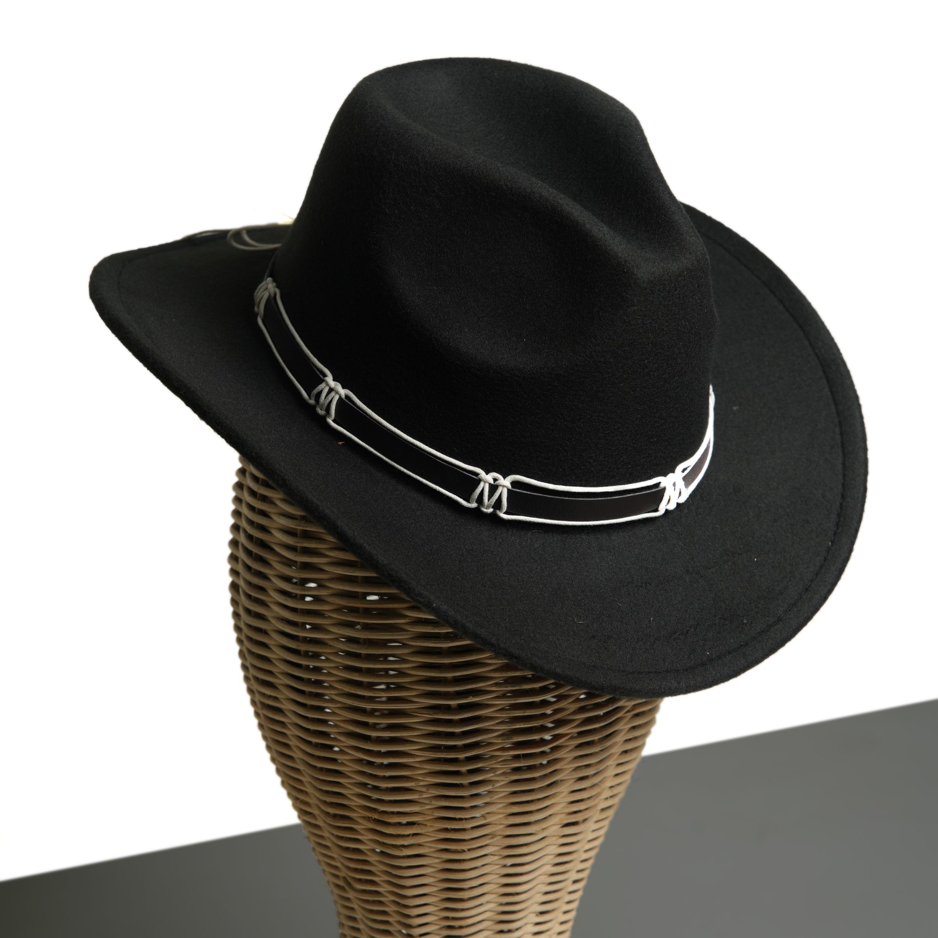 Chokore  Chokore Cowboy Hat with Black and White Belt (Black) 