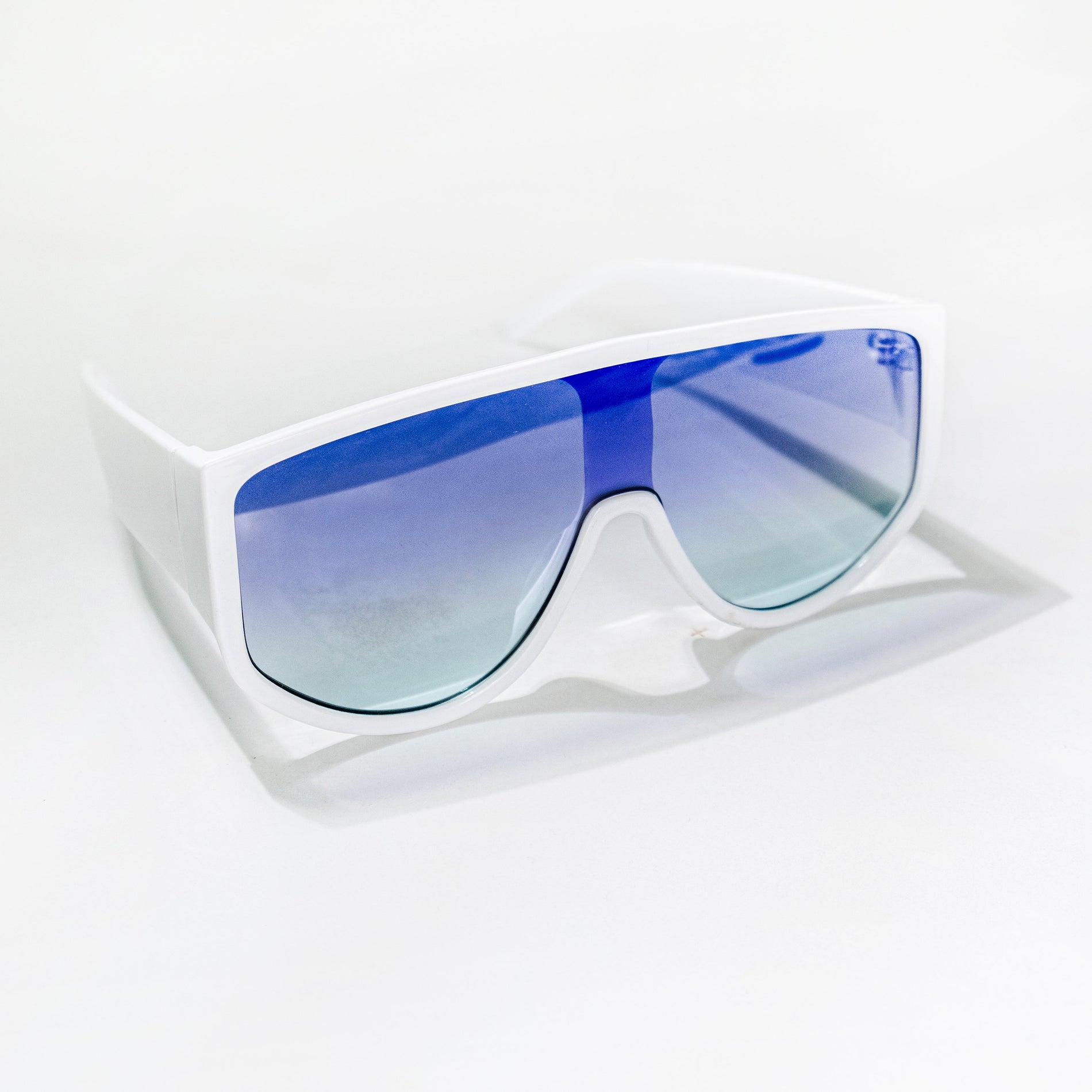 Chokore  Chokore Retro Oversized UV-400 Protected Sunglasses (White) 