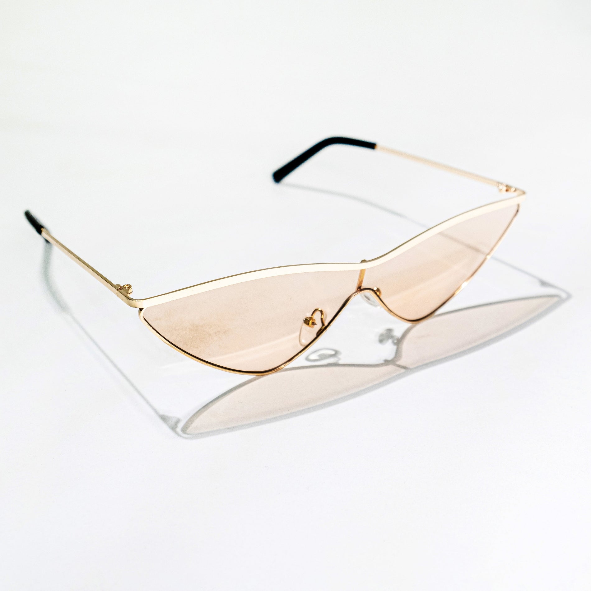 Chokore  Chokore Cat-Eye Sunglasses with Metal Frame (Golden) 