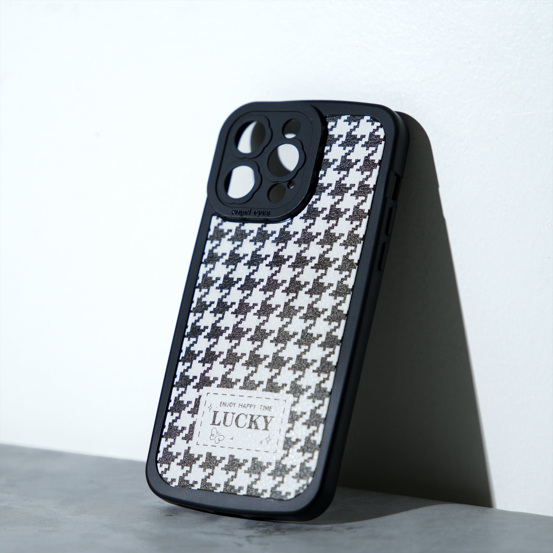 Chokore Chokore Chess Design Mobile Cover (Black & White)  