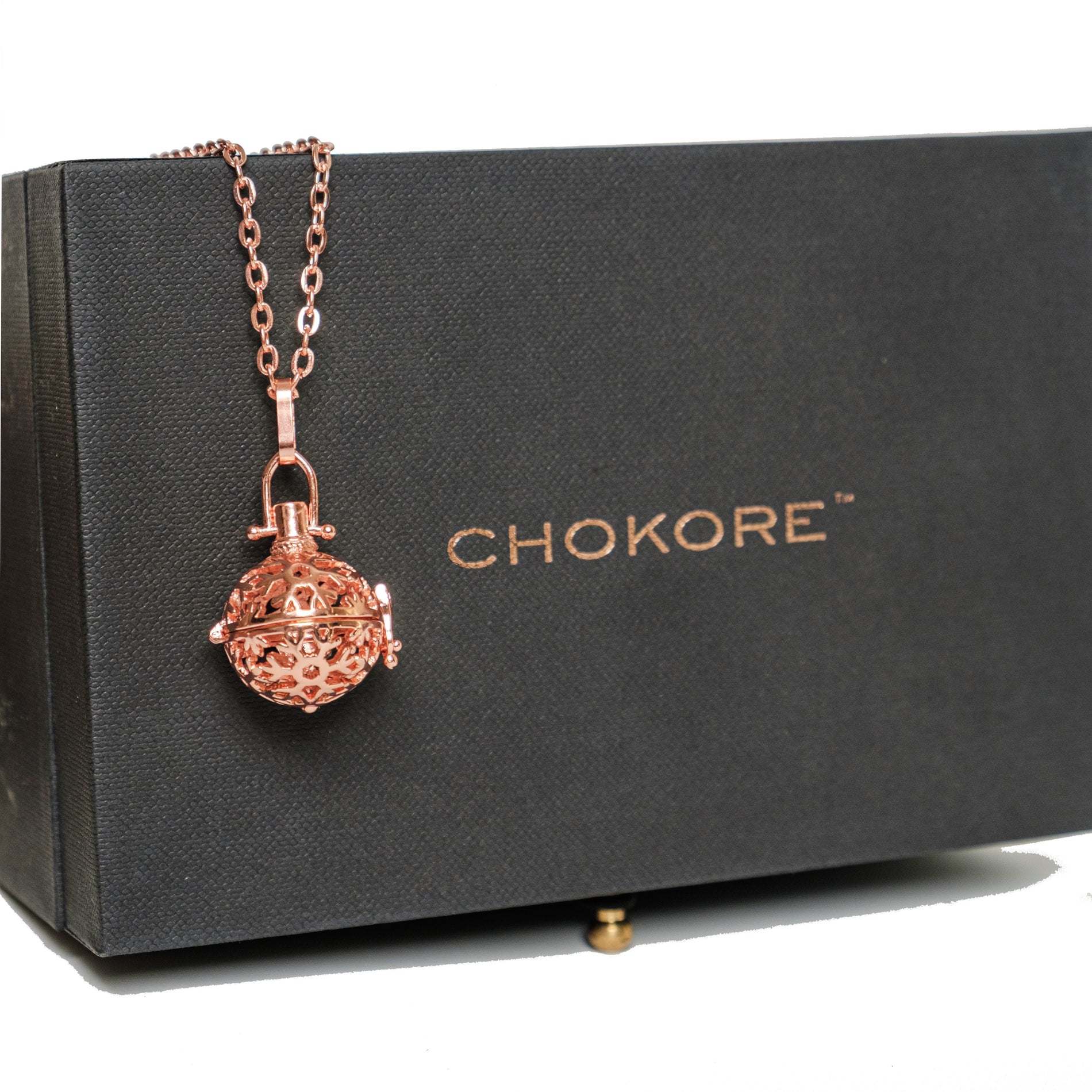 Chokore Chokore Pom Pom Essential Oil Necklace Chokore Pom Pom Essential Oil Necklace 