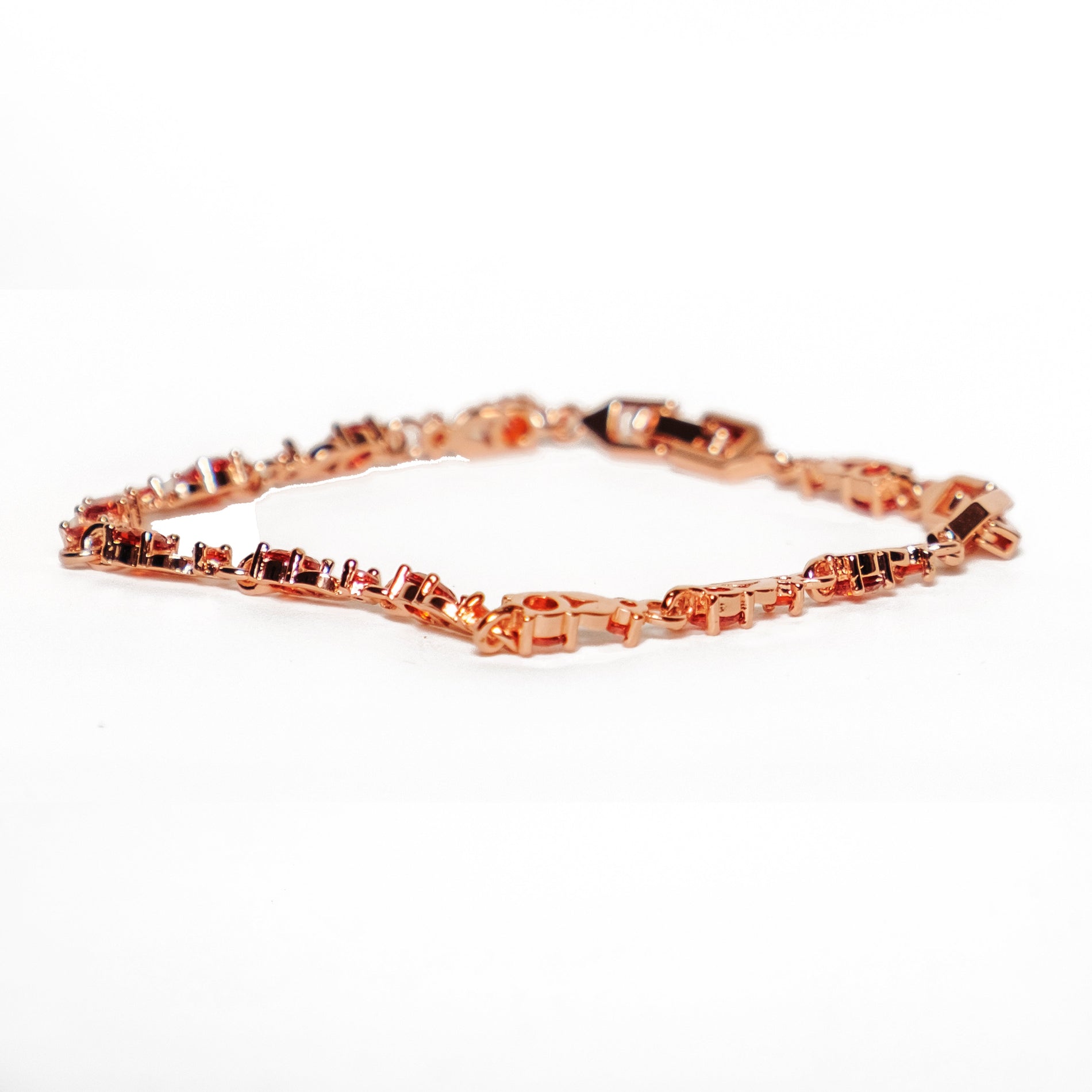 Chokore Chokore Garnet Linkchain Bracelet Chokore Garnet Linkchain Bracelet 