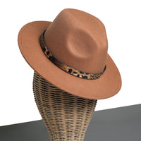 Chokore Chokore Fedora Hat with Leopard Belt (Khaki)