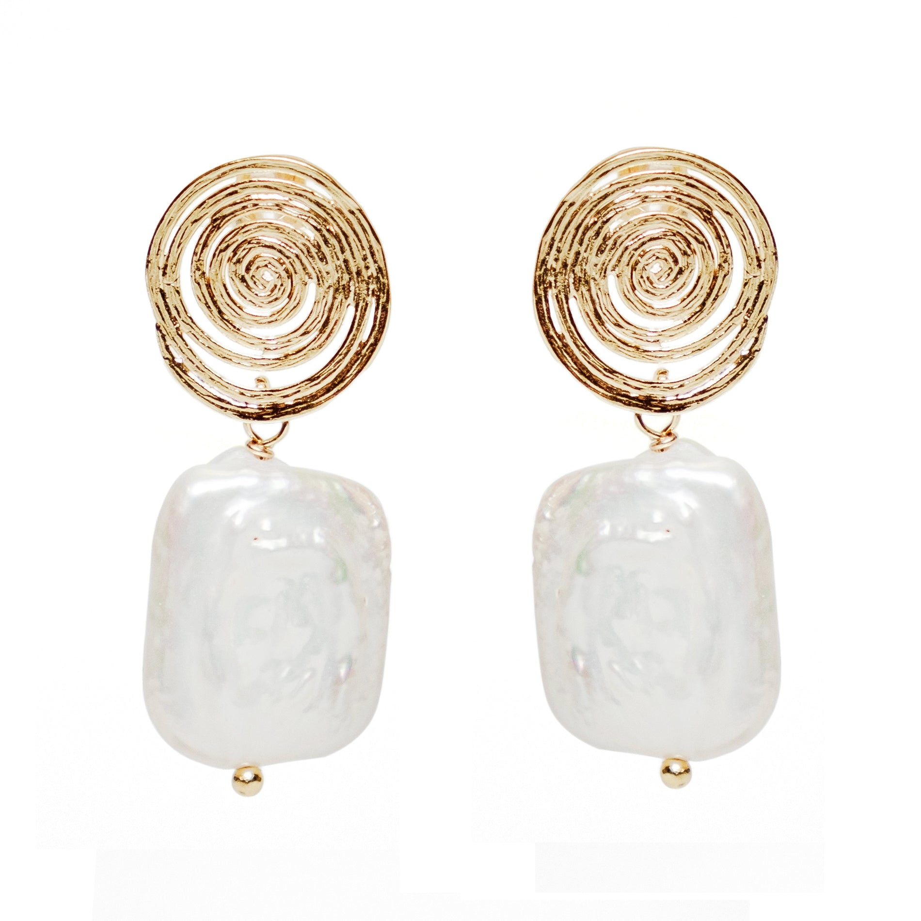 Chokore Chokore Gold Coil Baroque Freshwater Pearl Earrings (White) Chokore Gold Coil Baroque Freshwater Pearl Earrings (White) 