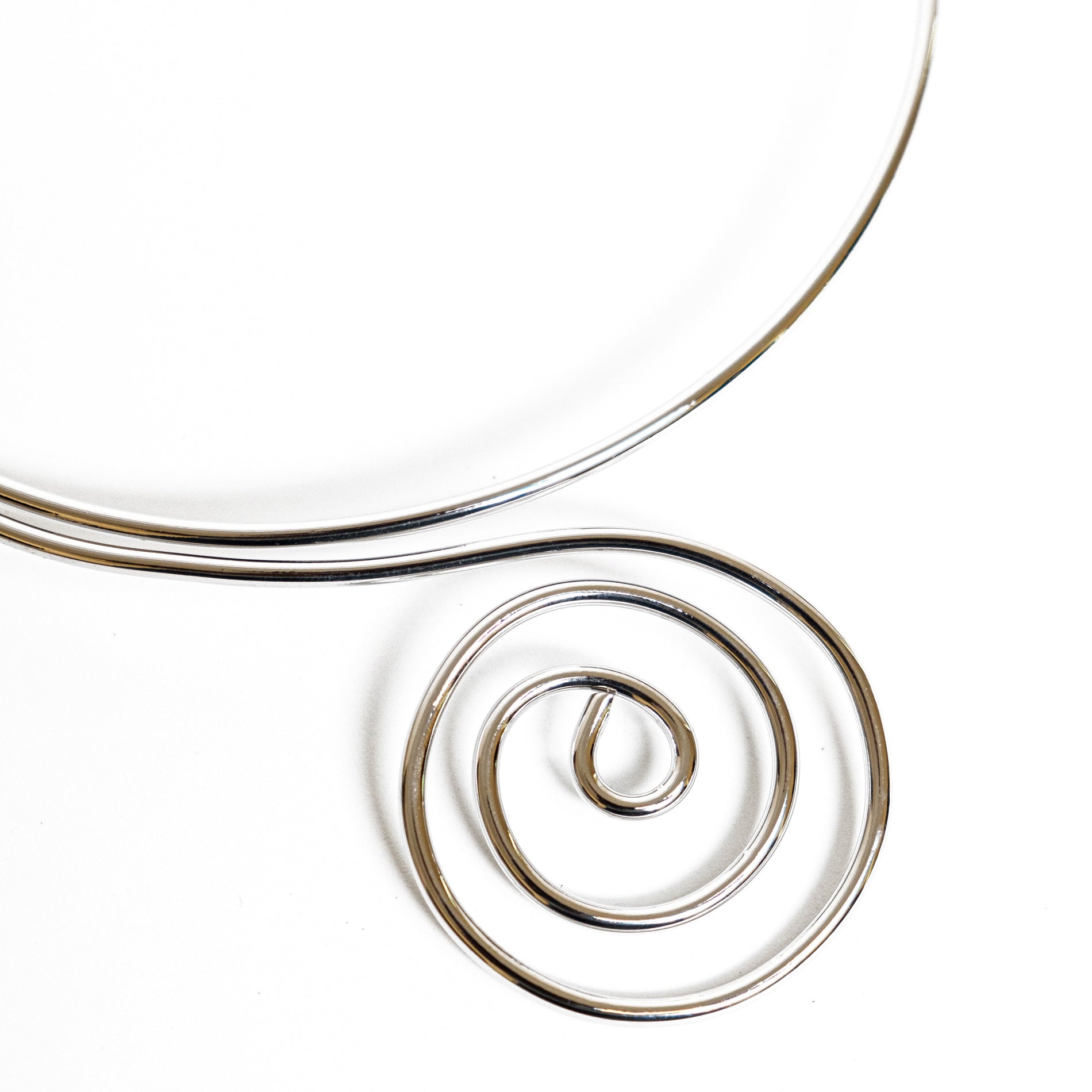 Chokore  Chokore Spiral Choker Necklace (Silver) 