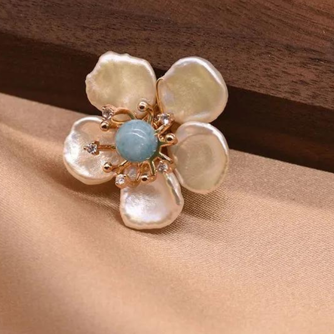 Chokore Chokore Natural Baroque Floral Brooch (Blue) Chokore Natural Baroque Floral Brooch (Blue) 