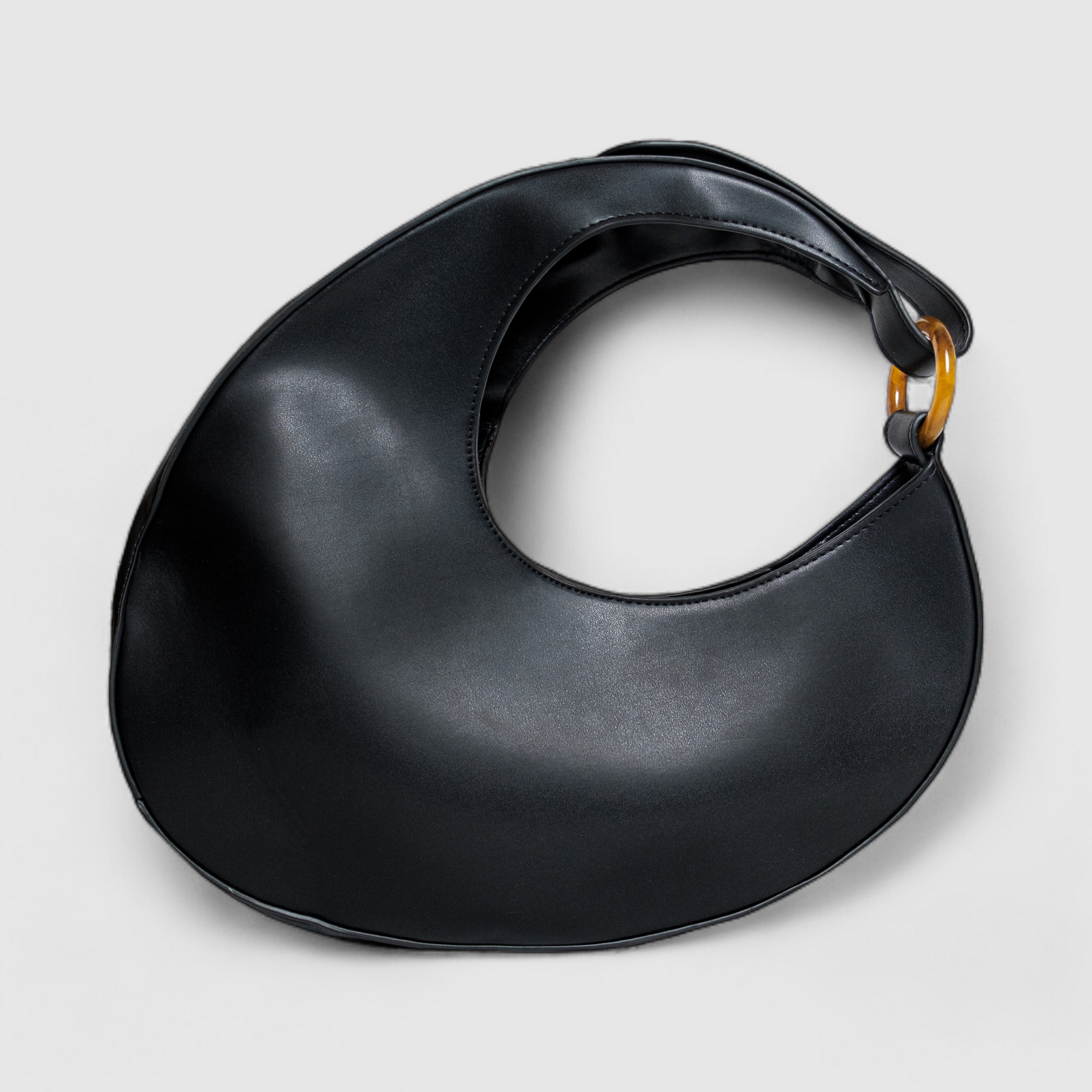 Chokore Chokore Crescent-shaped Shoulder Bag (Black) Chokore Crescent-shaped Shoulder Bag (Black) 