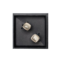 Chokore Chokore Squircle Cufflinks with Stone (Light Gray)